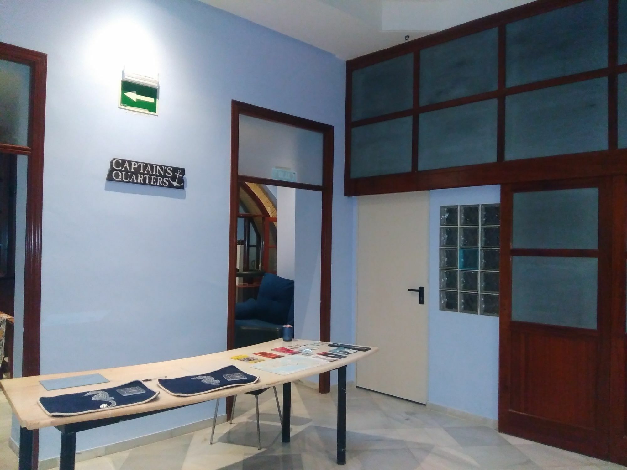 קדיז Hostal Casa Nautilus מראה חיצוני תמונה