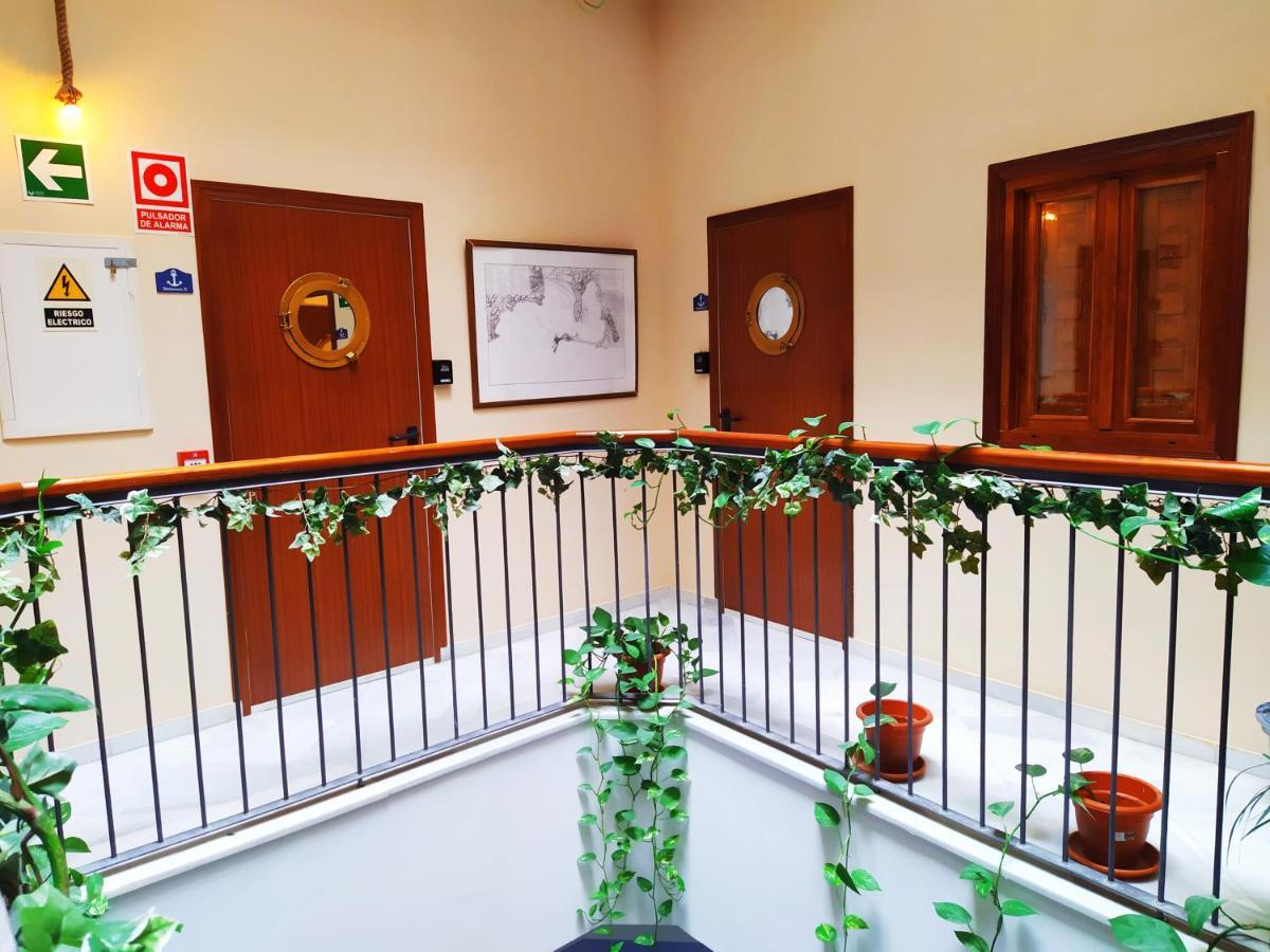 קדיז Hostal Casa Nautilus מראה חיצוני תמונה