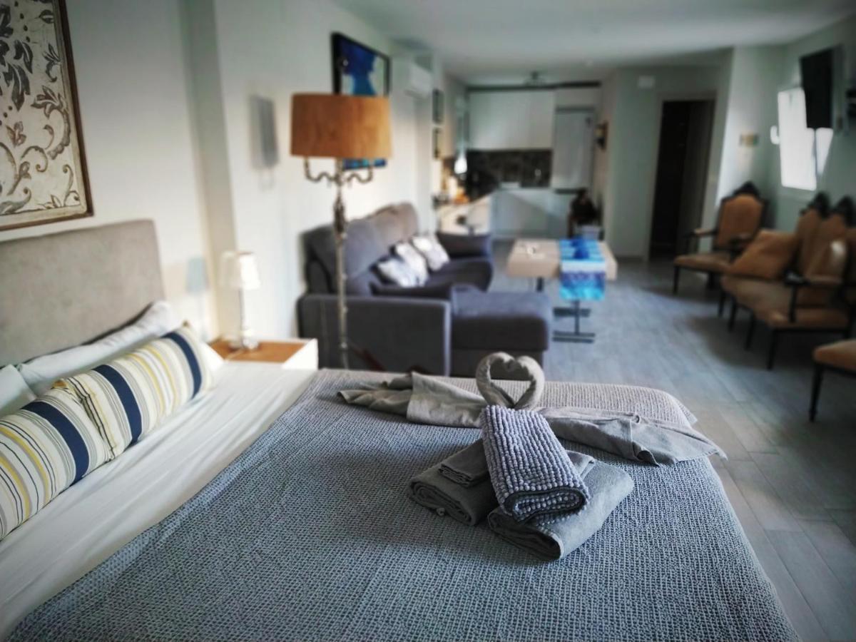 קדיז Hostal Casa Nautilus מראה חיצוני תמונה