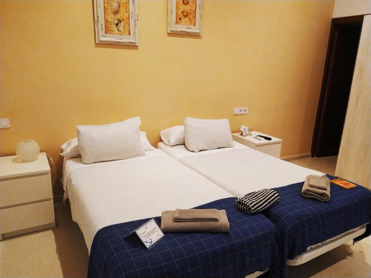 קדיז Hostal Casa Nautilus מראה חיצוני תמונה